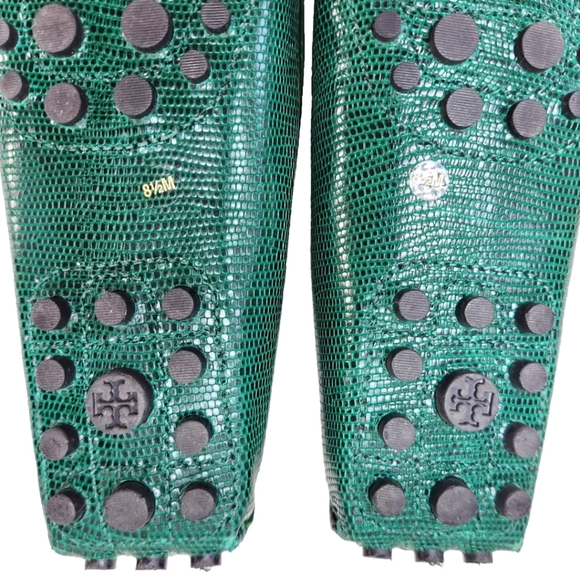 TORY BURCH Green Snakeskin Driving Mocs Loafers Sz 8.5 Leather Driver Flats - Picture 12 of 13